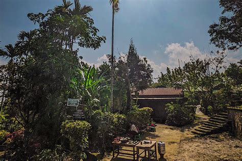 The Cleanest Village In Asia: All About Mawlynnong In 2023.